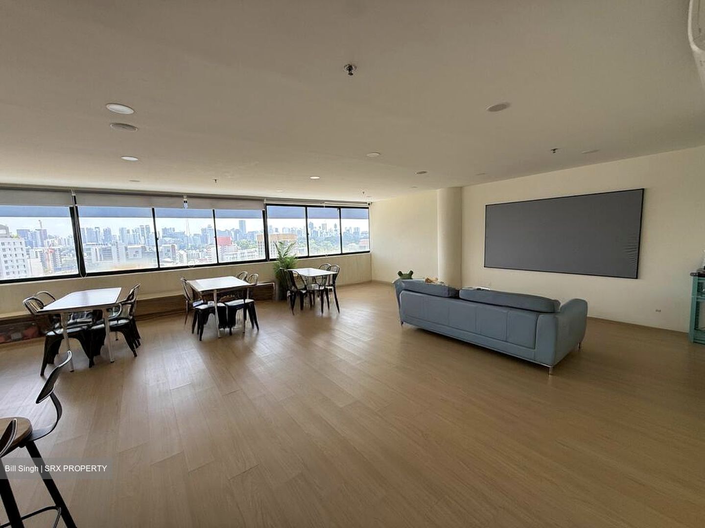 Sim Lim Tower (D8), Office #627346491